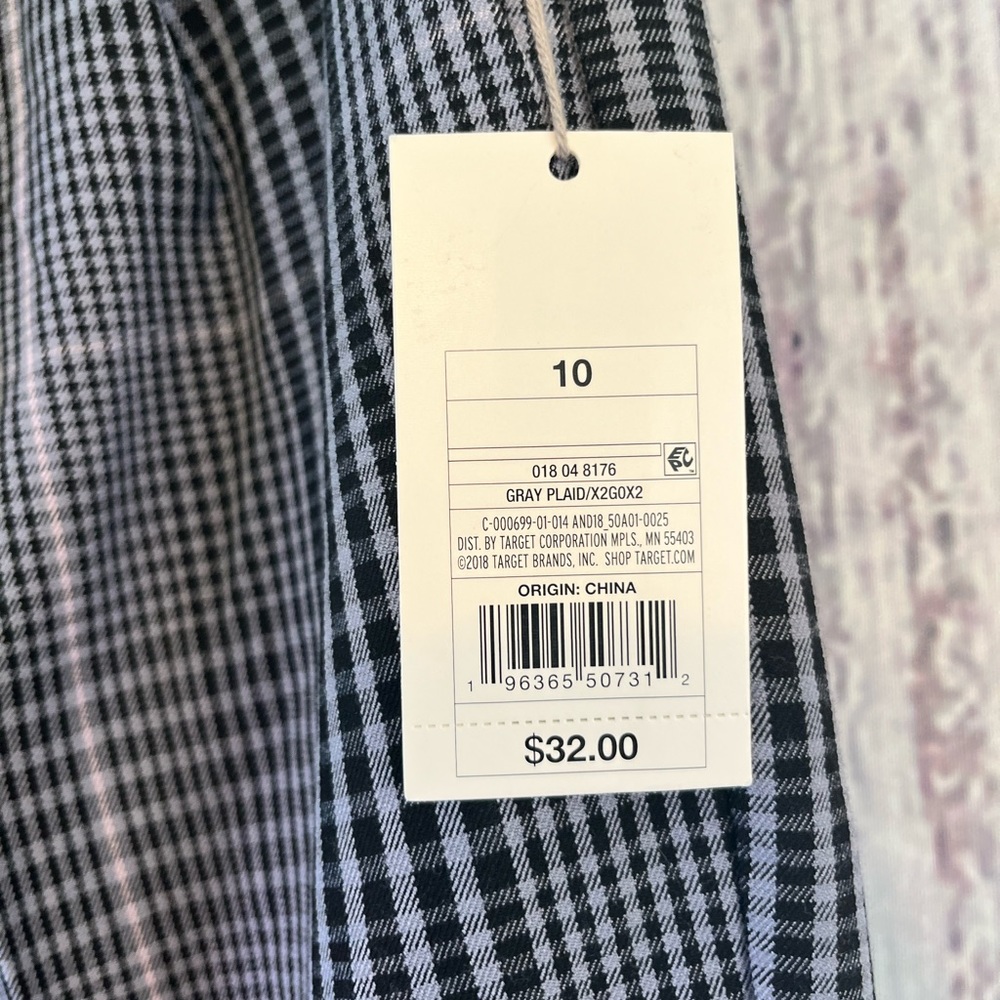 Women’s dress Pants NWT - Picture 2 of 2